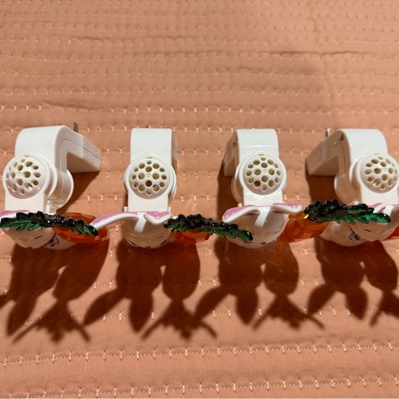 Bath & Body Wall Flowers - Picture 2 of 8